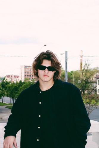 Бармен, бариста, ресепшен, спасатель