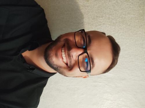 Vînzător, consultant