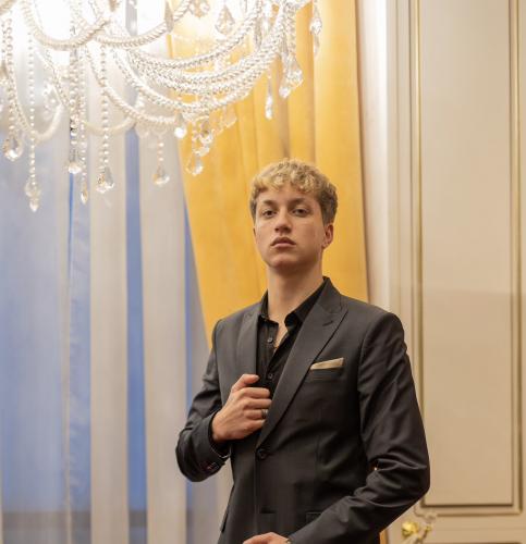 Lucrator fara experienta