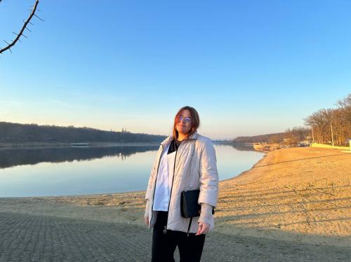 Продавец-консультант