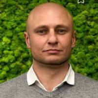 Консультант по продаже автомобилей