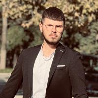 Asistent vânzări și operațiuni