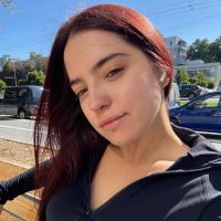 Web / Graphic Designer