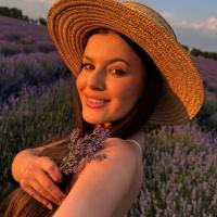 Lucrător în Domeniul Beauty