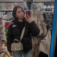 Vânzător-consultant