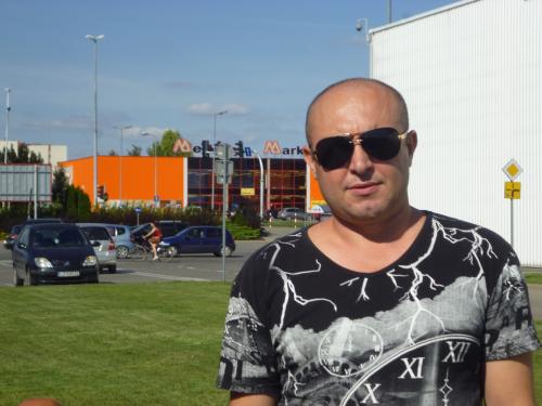 Оператор вакуумного пресса
