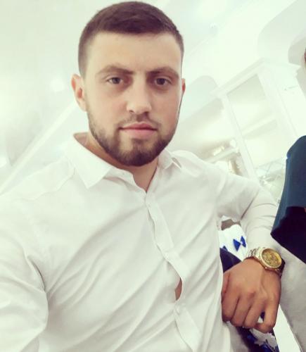Vînzător-consultant , Sofer (personal)