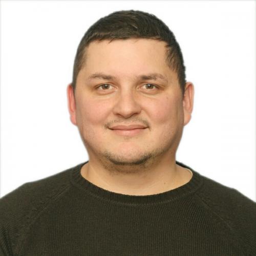 Менеджер по продажам
