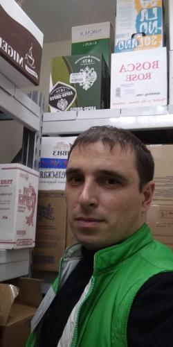 Работник торгового зала/ выкладка товара/отслеживание сроков годности