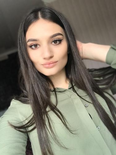 Studentă