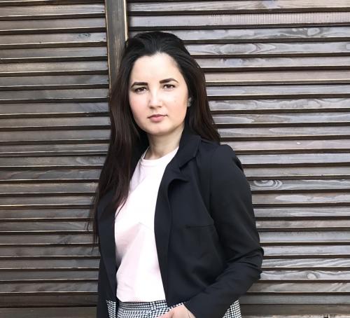 Vânzări online sau administrare de cont