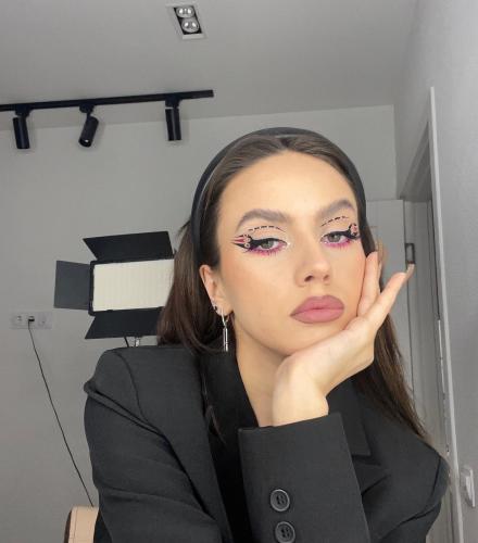 Makeup artist, Brow Master, Administrator