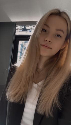Менеджер по продажам