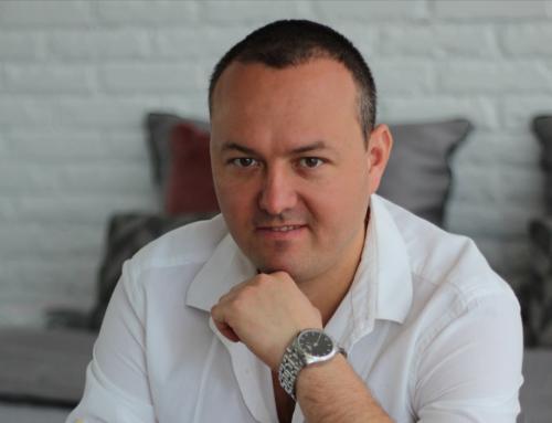 Стоматолог протезист