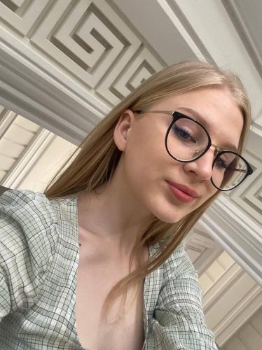 chelner, agent de vânzări