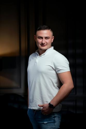 Angajat în Vînzări