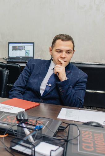 Админимтратор. Менеджер по рподажам.